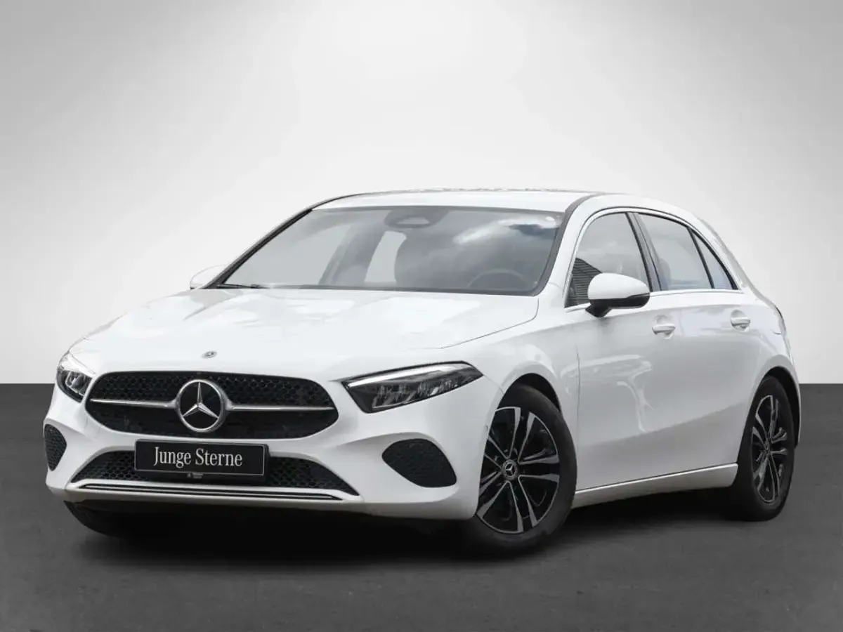 Gebraucht Mercedes A200 Progressive 150 PS (110 kW) 2025 Weiss unilack polarweiss Limousine