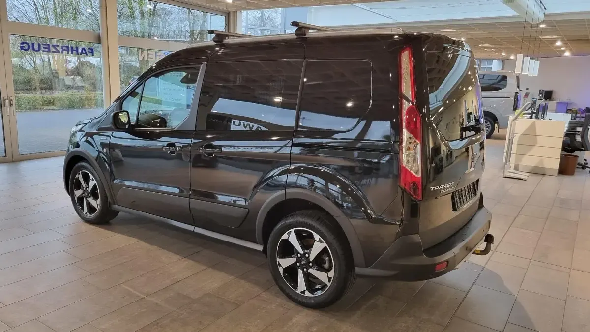 Gebraucht Ford Transit Connect Active 101 PS (74 kW) 2023 Agate black metallic schwarz Van / Kleinbus