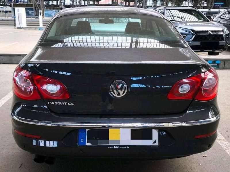 Grau Gebraucht 2009 VW CC Limousine | 5.000 € (Guter Preis) - Bild 1/4