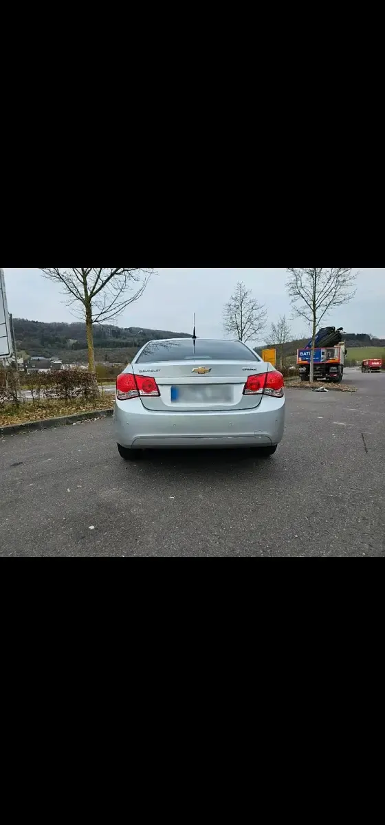 Gebraucht Chevrolet Cruze 163 PS (119 kW) 2012 Silber Limousine
