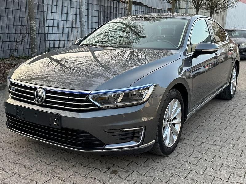 Gebraucht VW Passat GTE 156 PS (114 kW) 2016 Grau Limousine