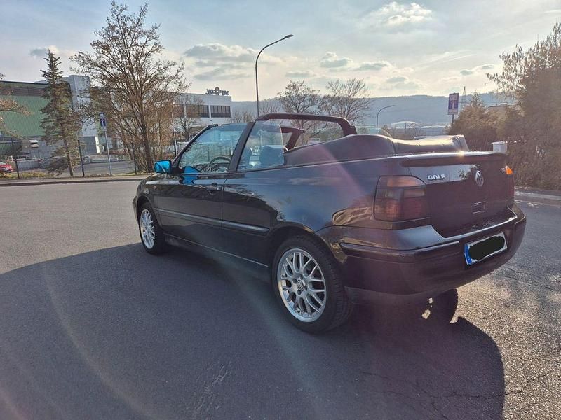 Gebraucht VW Golf Cabriolet Highline 116 PS (85 kW) 1998 Schwarz Cabrio