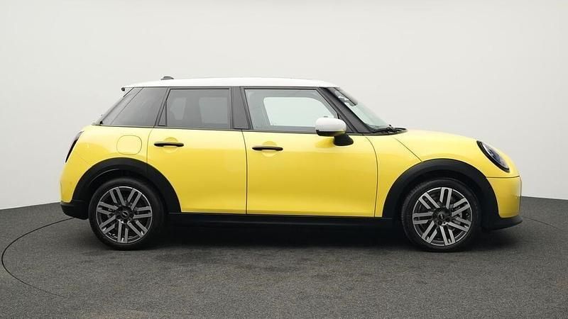 Gebraucht Mini Cooper Classic 156 PS (114 kW) 2024 Gelb Kleinwagen