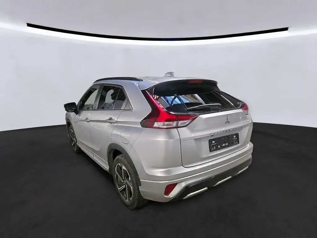 Gebraucht Mitsubishi Eclipse Cross Plus 188 PS (138 kW) 2022 Silber SUV