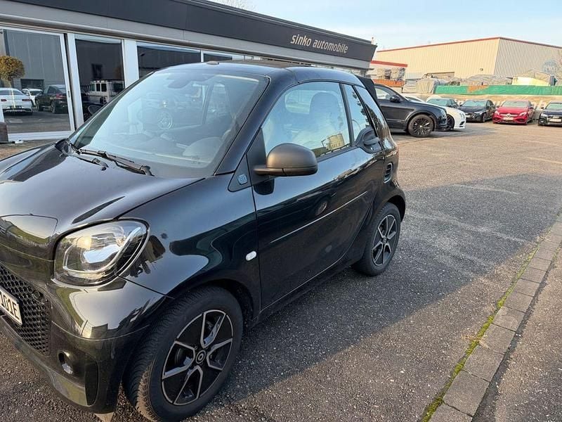 Tridion sicherheitszelle black Gebraucht 2022 Smart ForTwo Electric Drive Passion Cabrio | 11.499 € (Superpreis) - Bild 1/3