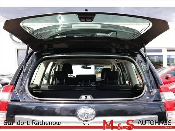 Gebraucht Toyota Land Cruiser Comfort 190 PS (139 kW) 2014 Onyxschwarz SUV