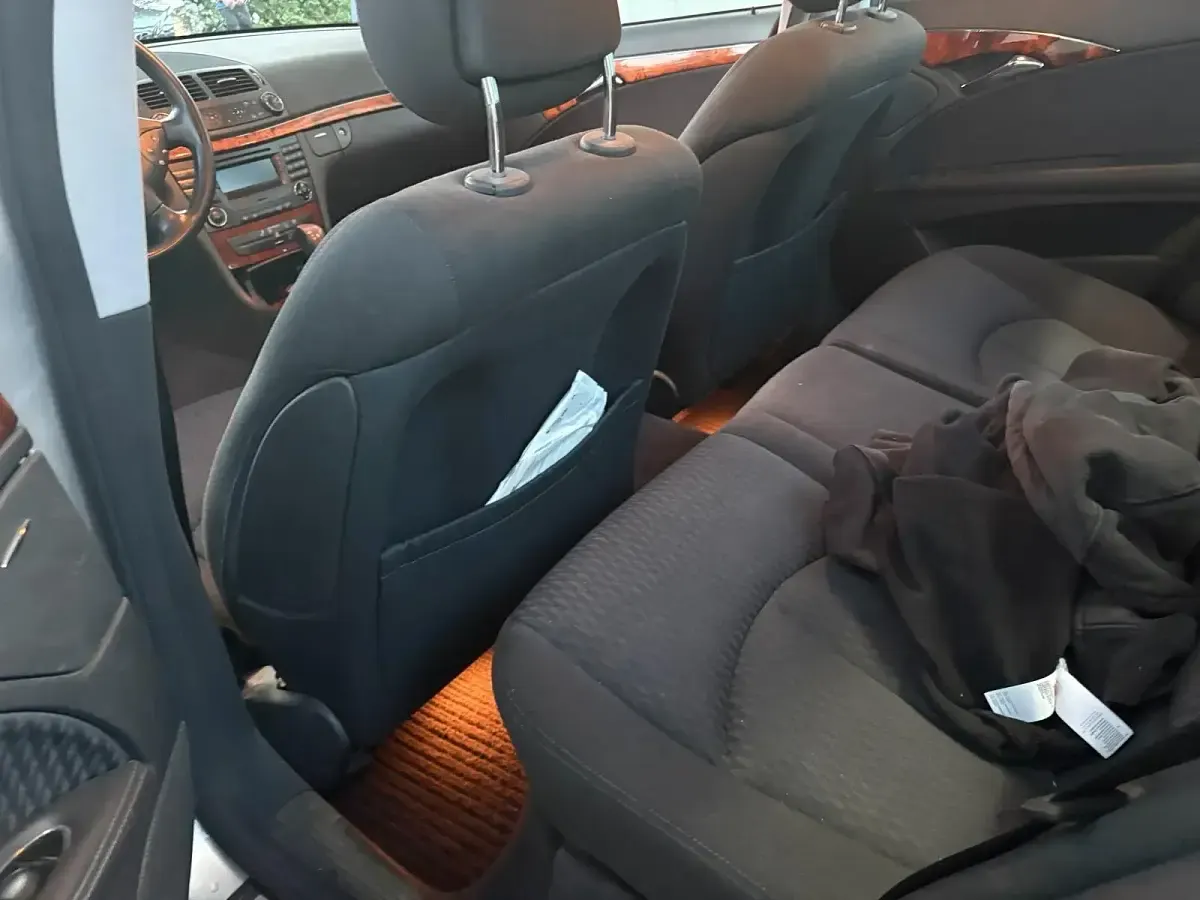 Gebraucht Mercedes E240 177 PS (130 kW) 2004 Silber Limousine