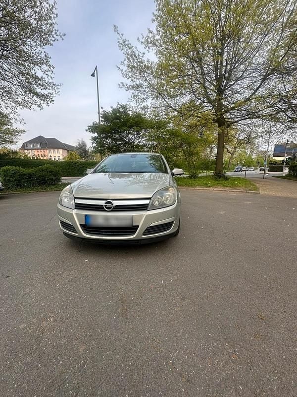 Second-hand Opel Astra 90 CP (66 kW) 2007 Hatchback