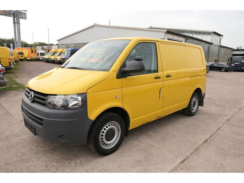 Gebraucht VW T5 84 PS (61 kW) 2011 Ginstergelb r1032 Van