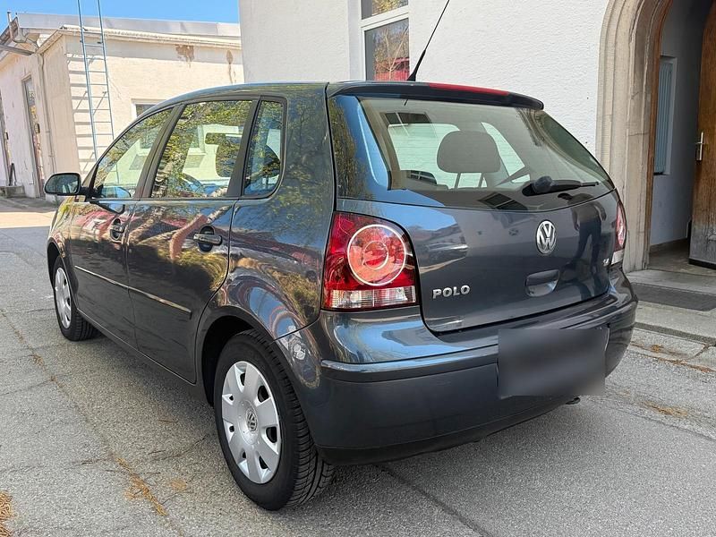 Gebraucht VW Polo 80 PS (58 kW) 2008 Grau Kleinwagen