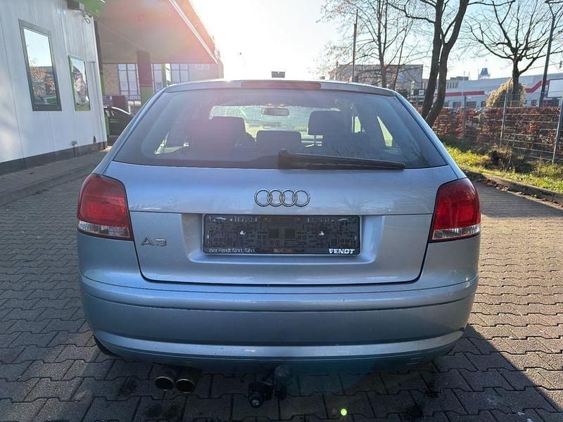 Gebraucht Audi A3 102 PS (75 kW) 2005 Blau Kleinwagen