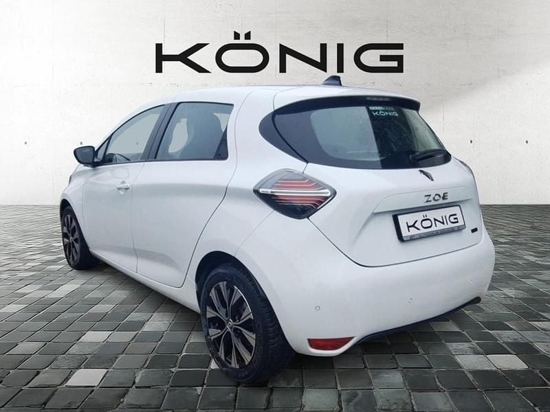 Second-hand Renault Zoe Evolution 100 kW (136 CP) 2024 Alb Hatchback