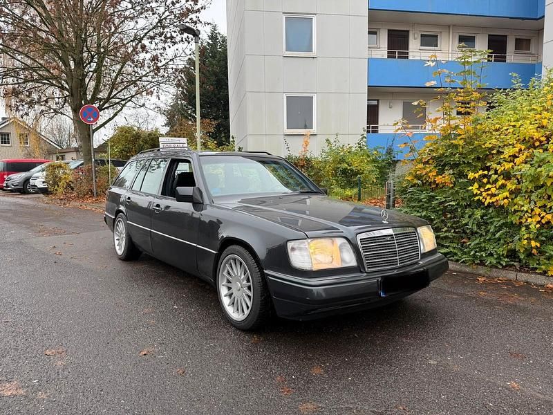 Second-hand Mercedes E280 193 CP (141 kW) 1995 Break