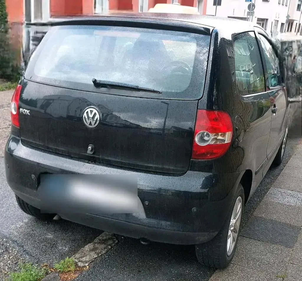 Gebraucht VW Fox 55 PS (40 kW) 2005 Schwarz Kleinwagen