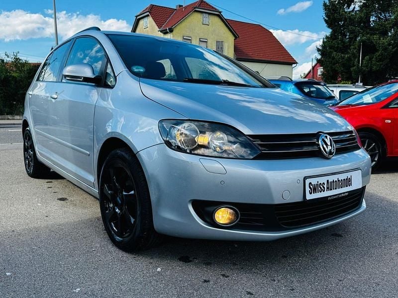 Grau Gebraucht 2010 VW Golf Plus Cross Comfortline Van / Kleinbus | 5.990 € (Guter Preis) - Bild 1/4