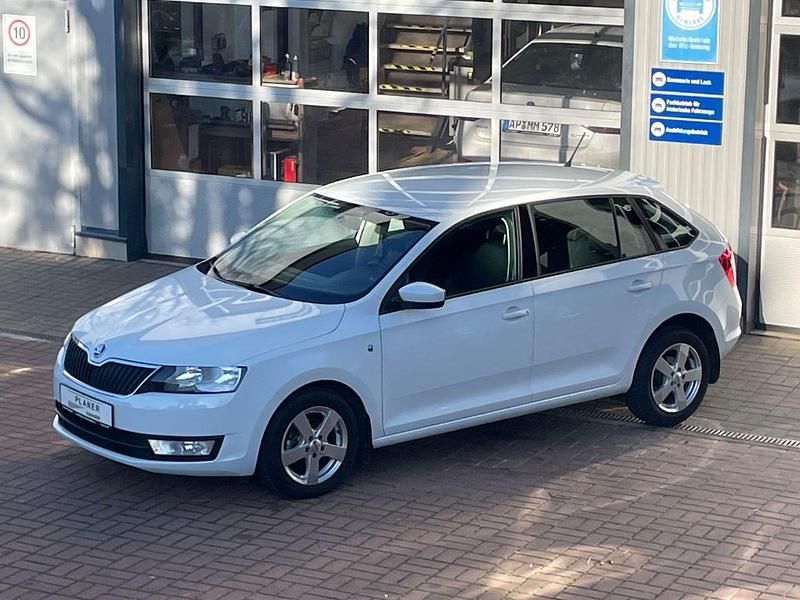 Gebraucht Skoda Rapid Ambition 86 PS (63 kW) 2014 Weiß Kleinwagen