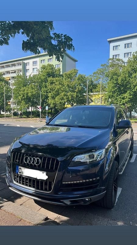 Blau Gebraucht 2014 Audi Q7 SUV | 14.999 € (Guter Preis) - Bild 1/4