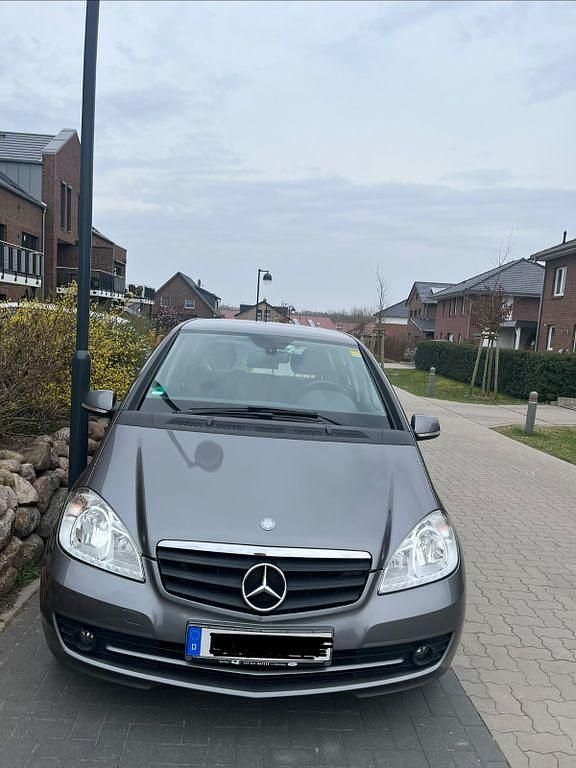 Gebraucht Mercedes A180 116 PS (85 kW) 2011 Van / Kleinbus