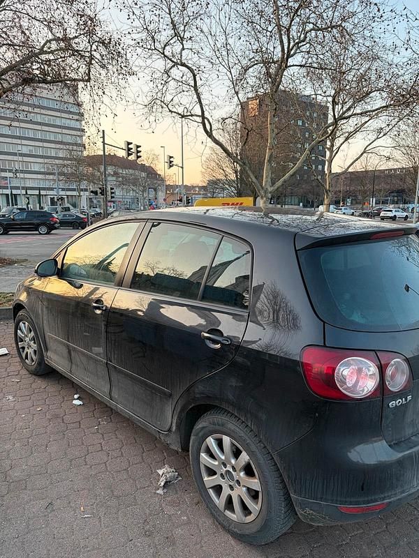 Gebraucht VW Golf IV 75 PS (55 kW) 2005 Schwarz Kleinwagen