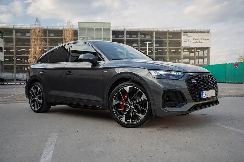 Gebraucht Audi Q5 Sportback S-Line 204 PS (150 kW) 2024 Grau SUV