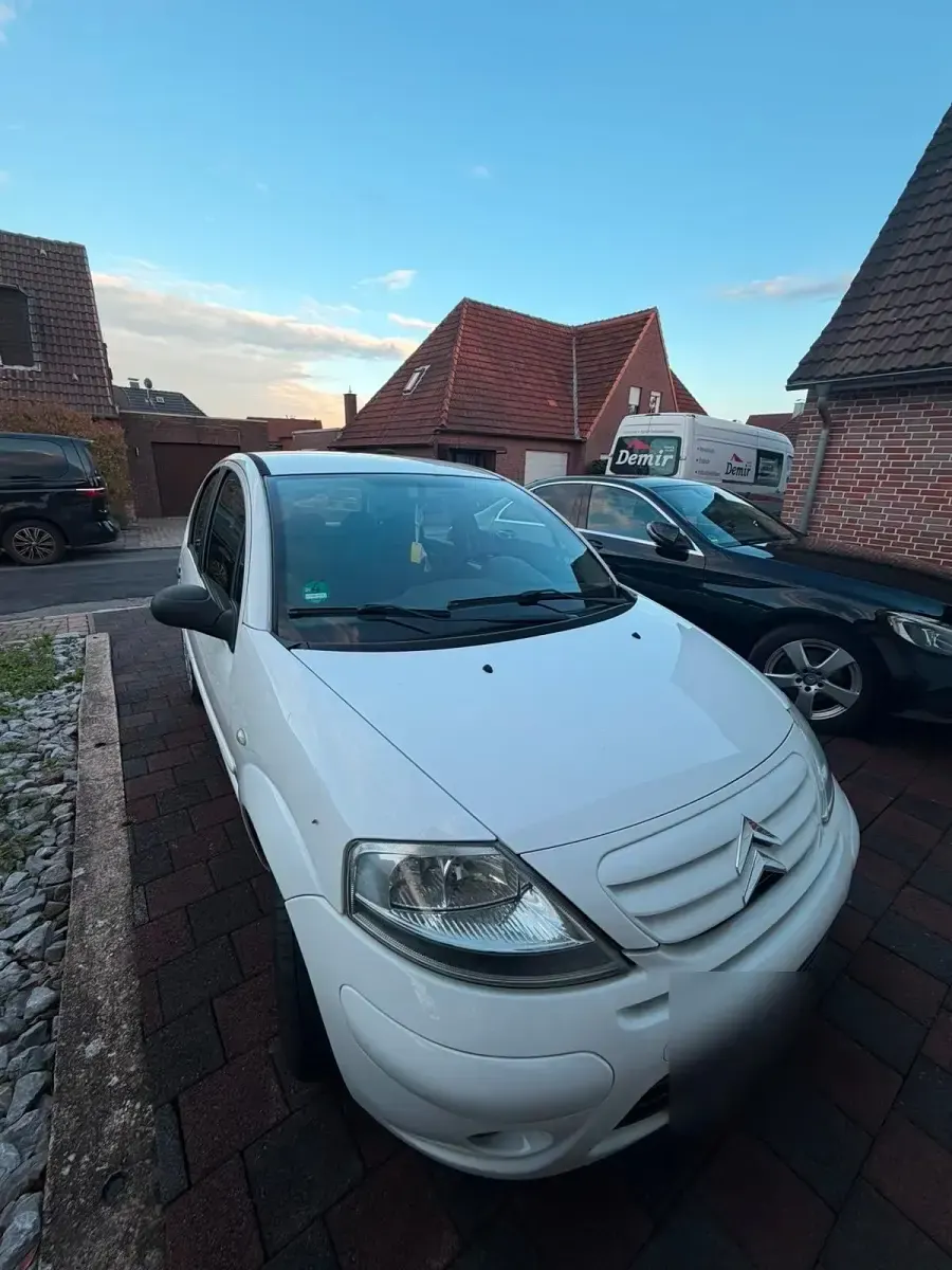 Gebraucht Citroën C3 60 PS (44 kW) 2009 Weiß Kleinwagen