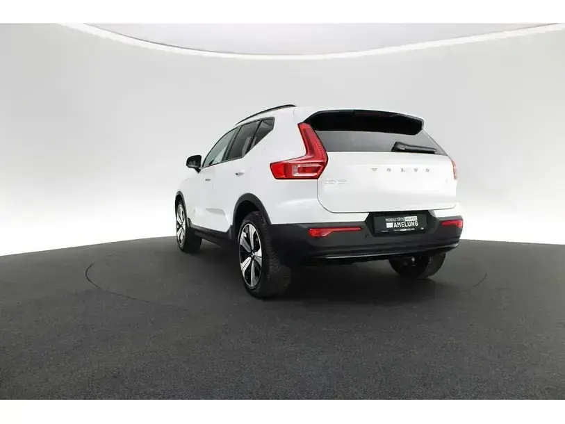 Gebraucht Volvo XC40 Plus 261 PS (191 kW) 2022 Weiß SUV