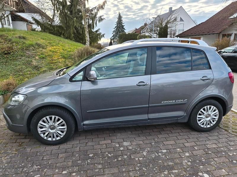 Second-hand VW Golf 140 CP (102 kW) 2007 Gri SUV