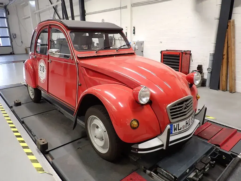Gebraucht Citroën 2CV 27 PS (19 kW) 1987 Rot Limousine
