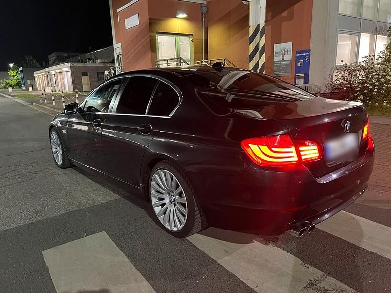 Second-hand BMW 525 204 CP (150 kW) 2011 Gri Berlinǎ