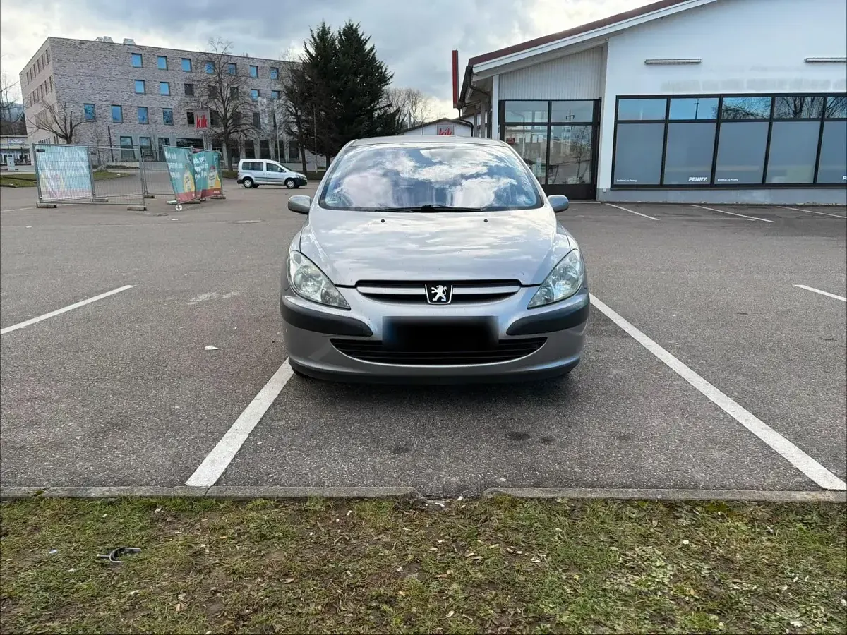 Gebraucht Peugeot 307 109 PS (80 kW) 2003 Silber Kleinwagen