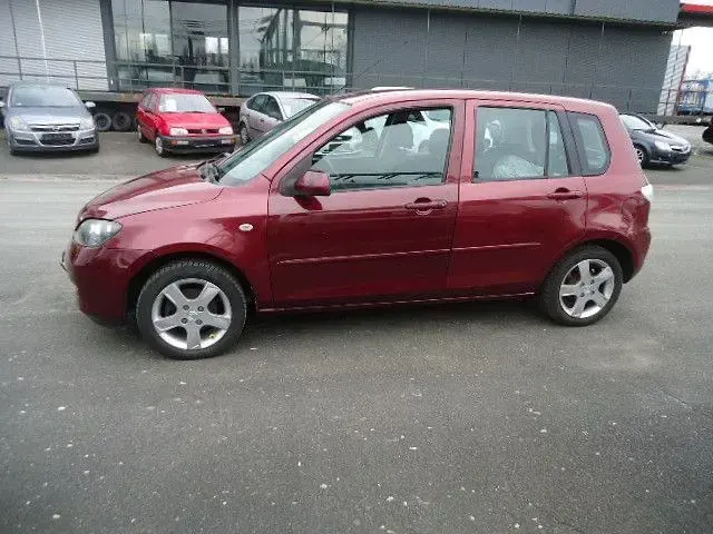 Gebraucht Mazda 2 Active 80 PS (58 kW) 2006 Rot Kleinwagen
