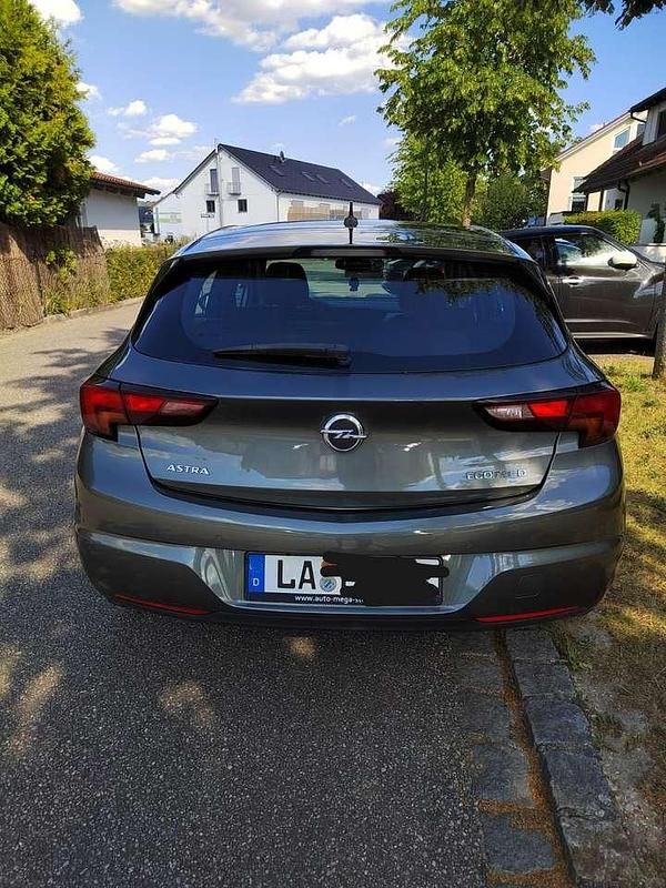 Gebraucht Opel Astra Dynamic 110 PS (80 kW) 2020 Grau Limousine