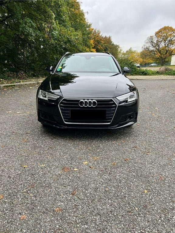 Schwarz Gebraucht 2017 Audi A4 Kombi | 13.900 € (Fairer Preis) - Bild 1/4