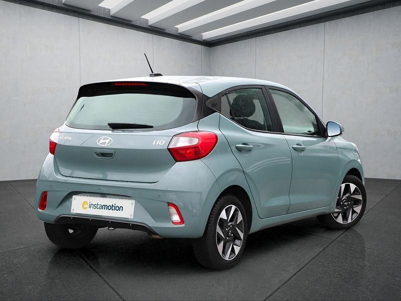 Gebraucht Hyundai i10 Trend 67 PS (49 kW) 2024 Grün Kleinwagen