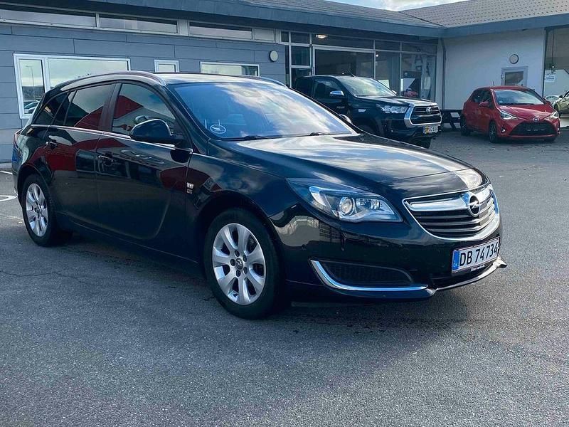 Schwarz Gebraucht 2017 Opel Insignia Edition Kombi | 7.000 € (Superpreis) - Bild 1/4
