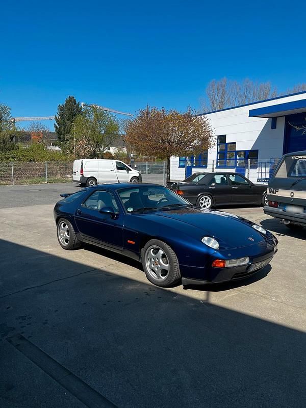Second-hand Porsche 928 349 CP (256 kW) 1992 Albastru Coupe