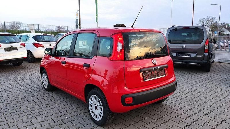 Gebraucht Fiat Panda Easy 69 PS (50 kW) 2019 Rot Kleinwagen