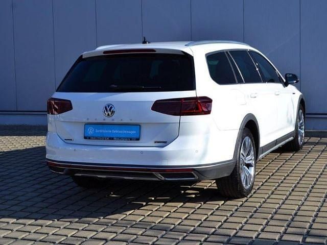 Gebraucht VW Passat Alltrack Pro 190 PS (139 kW) 2020 Weiß (pure white) Kombi