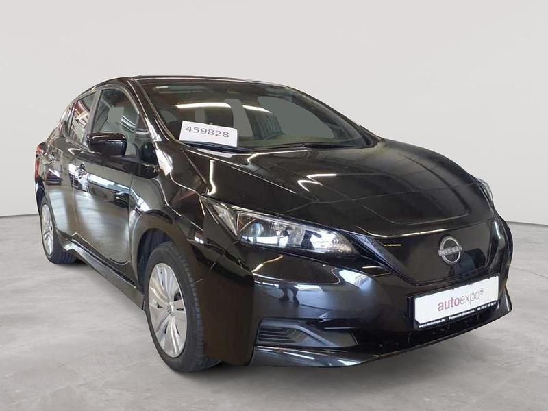 Black metallic Gebraucht 2022 Nissan Leaf Kleinwagen | 12.990 € (Superpreis) - Bild 1/4