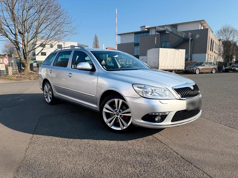 Gebraucht Skoda Octavia vRS 170 PS (125 kW) 2010 Grau Kombi