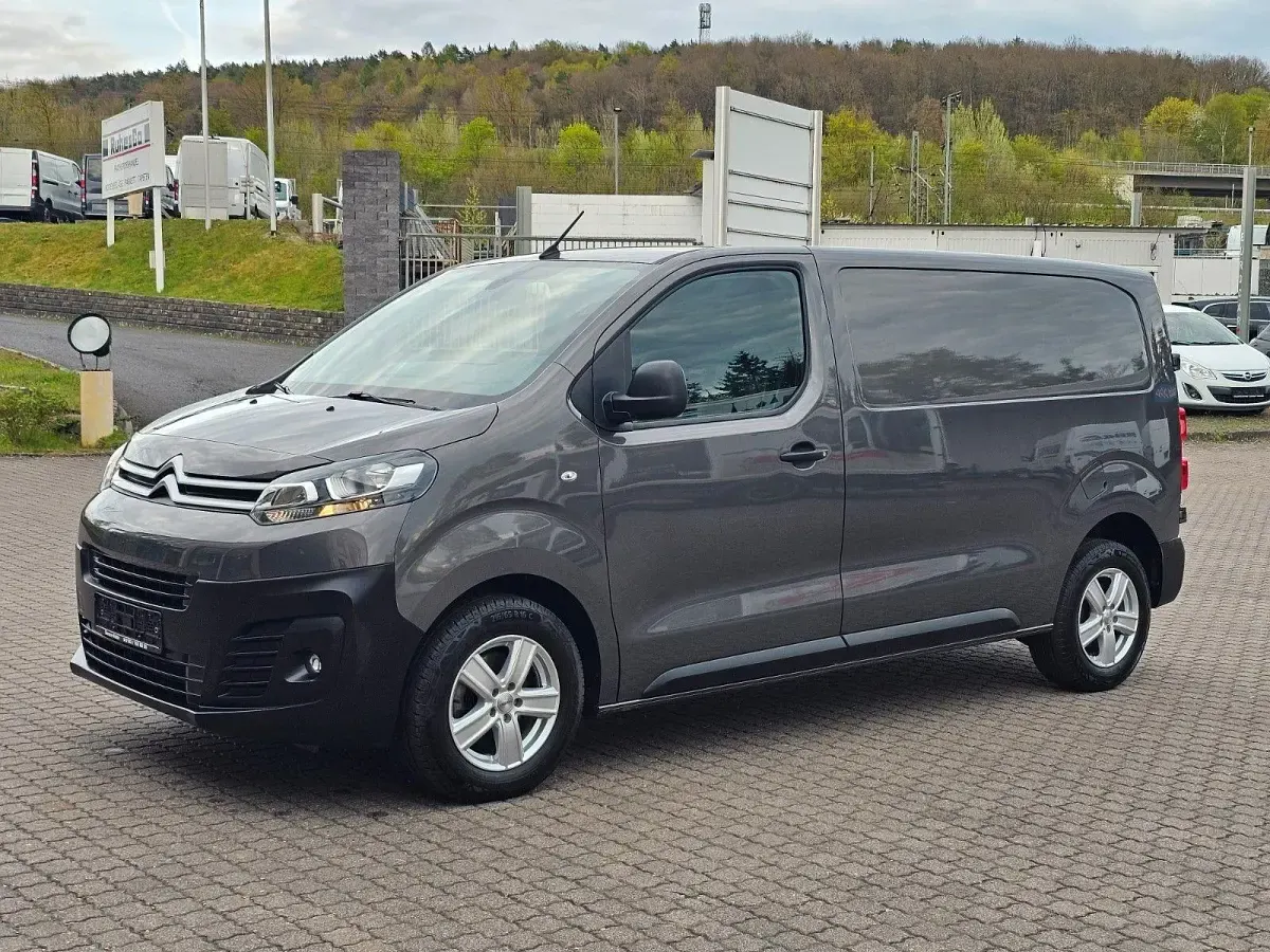 Używany Citroën Jumpy 122 KM (89 kW) 2021 Szary Minivan