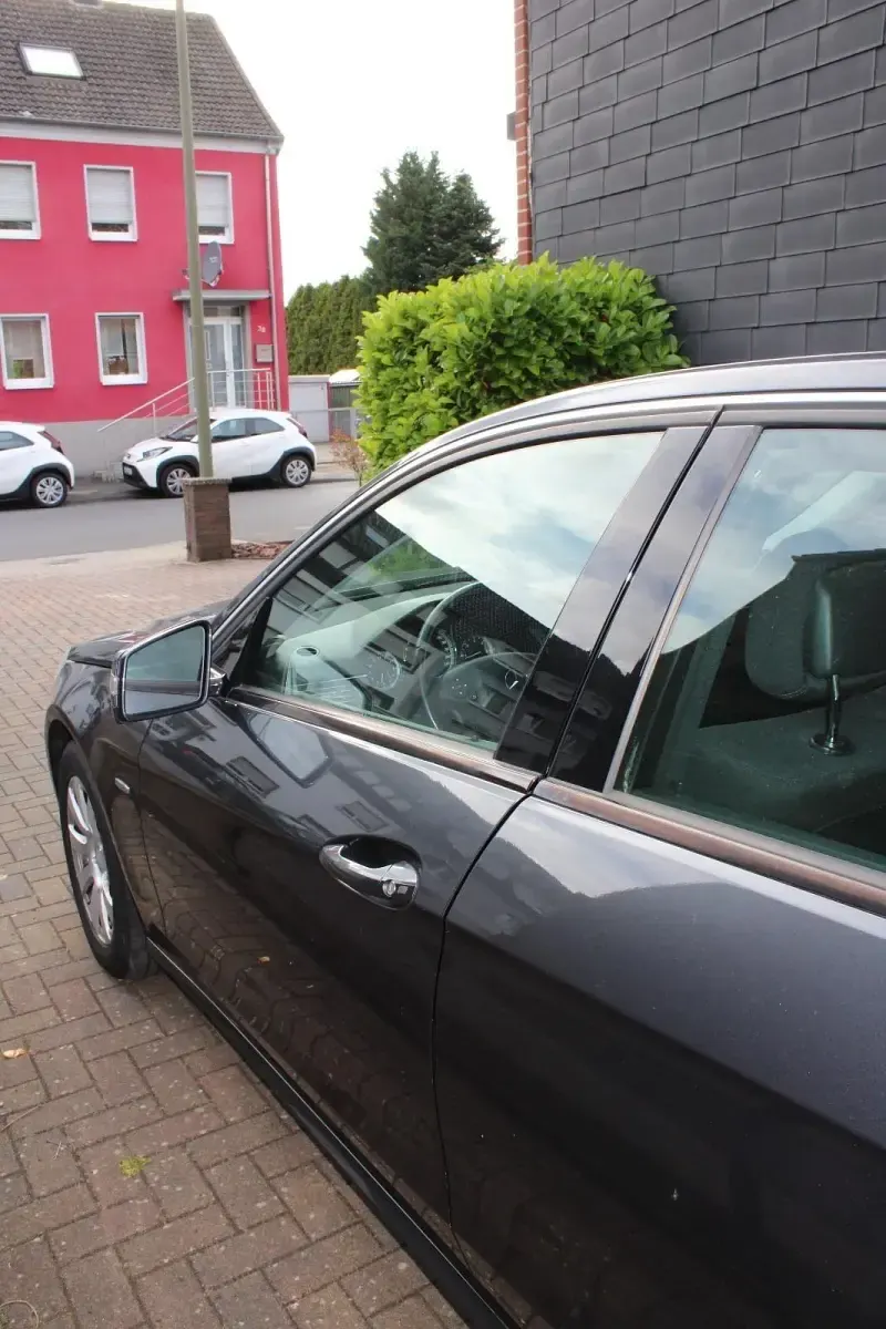 Gebraucht Mercedes E200 136 PS (100 kW) 2010 Grau Limousine