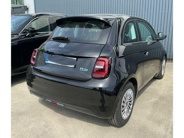 Gebraucht Fiat 500e Action 69 kW (95 PS) 2023 Onyx schwarz) (schwarz Kleinwagen