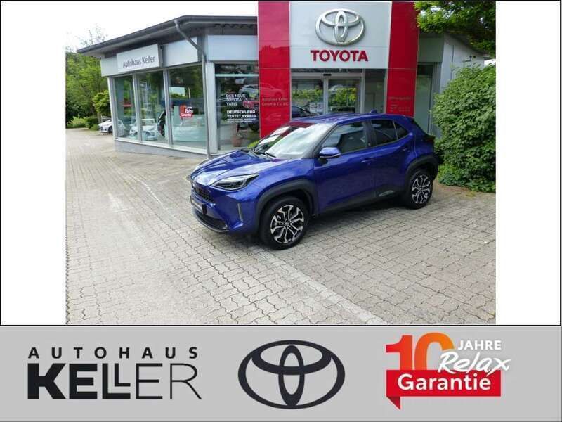 Nachtblau mica metallic Gebraucht 2022 Toyota Yaris Cross Team SUV | 24.890 € (Fairer Preis) - Bild 1/4