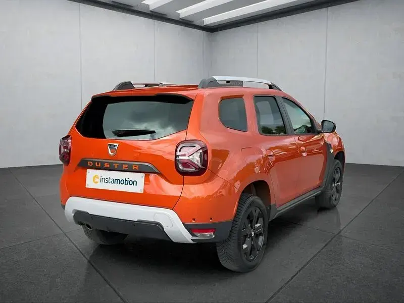 Second-hand Dacia Duster 131 CP (96 kW) 2022 Portocaliu SUV
