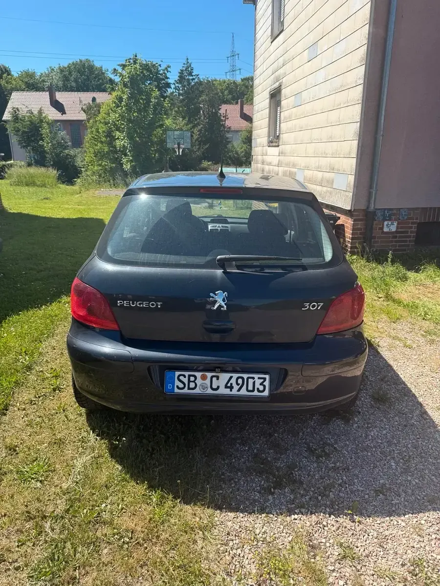 Gebraucht Peugeot 307 110 PS (80 kW) 2001 Schwarz Kleinwagen