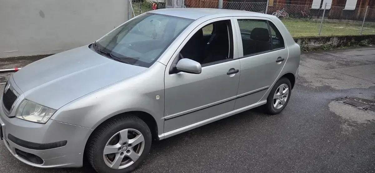 Gebraucht Skoda Fabia 54 PS (39 kW) 2004 Silber Kleinwagen