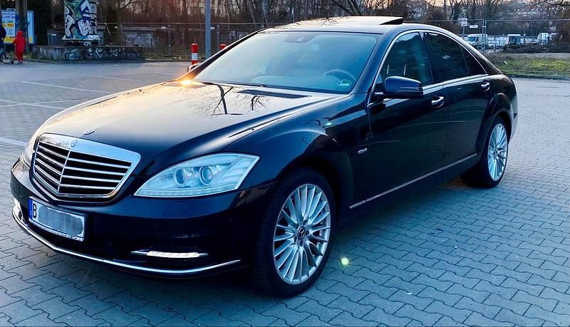 Schwarz Gebraucht 2011 Mercedes S350 Limousine | 12.000 € (Superpreis) - Bild 1/4