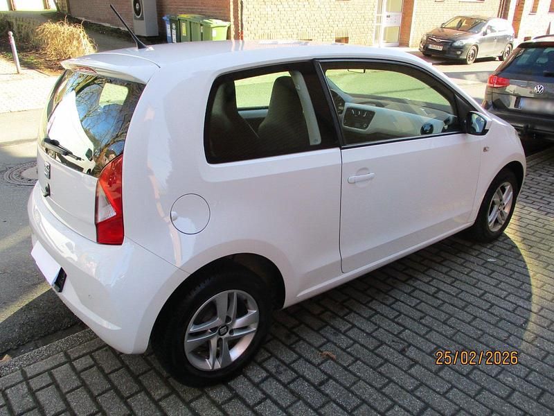 Gebraucht Seat Mii Chic 60 PS (44 kW) 2016 Weiß Kleinwagen