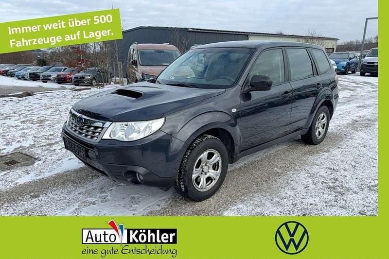 Grau Gebraucht 2012 Subaru Forester Active SUV | 3.370 € (Fairer Preis) - Bild 1/3